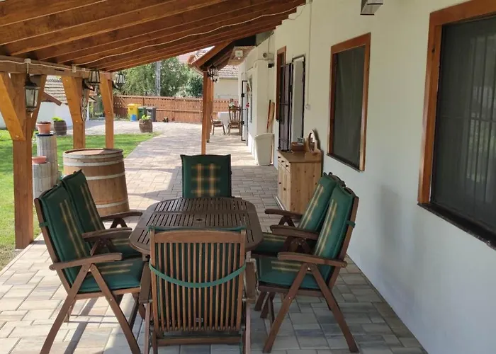Tatil Evi Trinity Vendeghaz Abádszalók